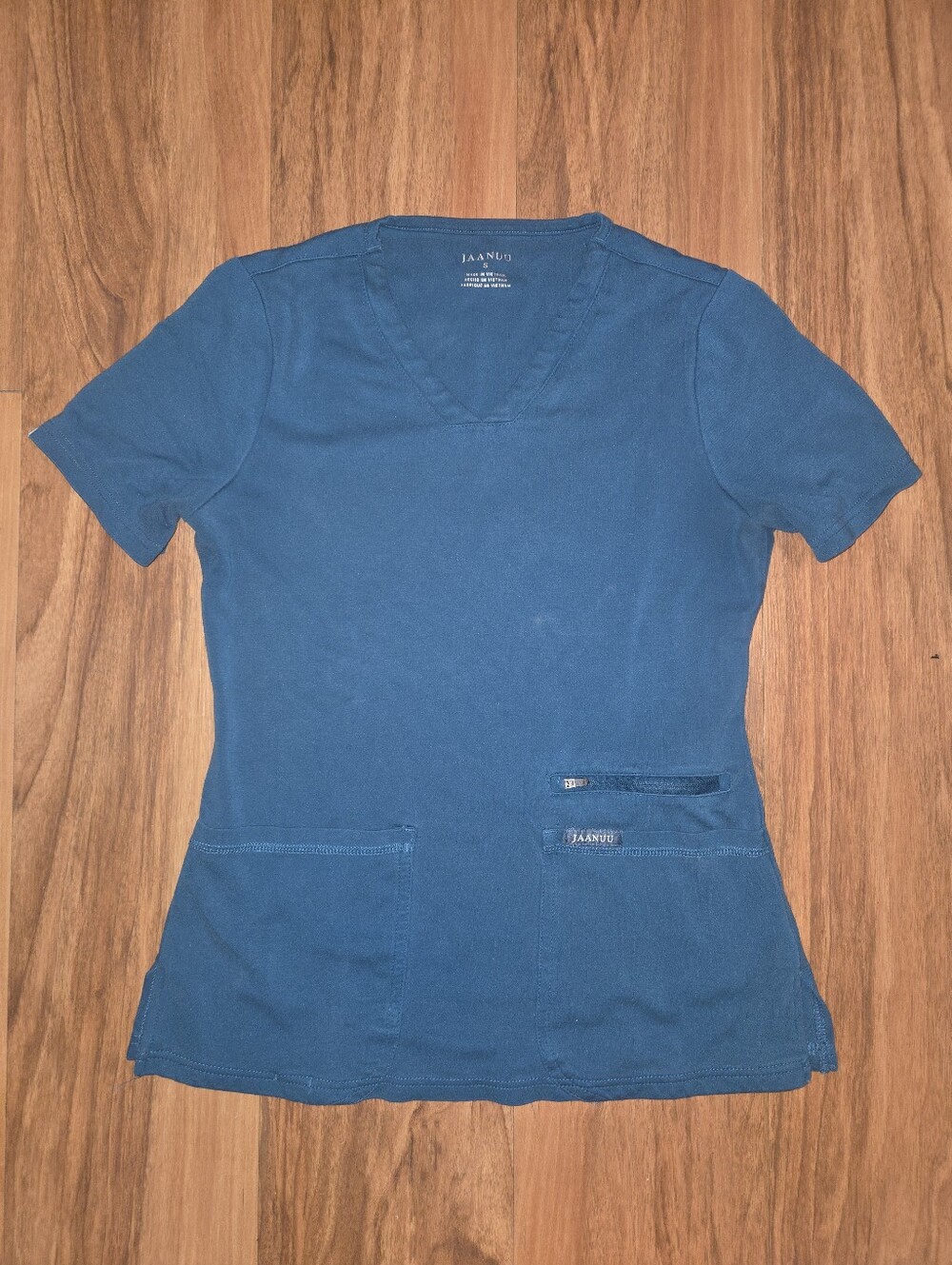 Jaanuu Women's Teal V-Neck Short Sleeve Scrub Top - Picture 1 of 2